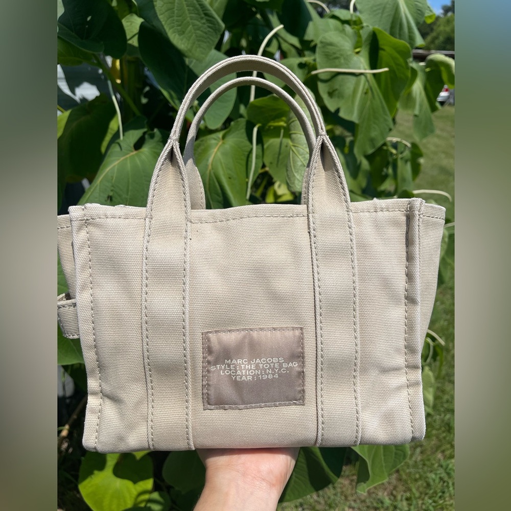 Marc Jacobs Small Tote Bag Beige - Picture 13 of 13